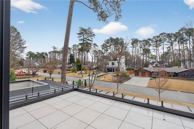 195 Pebble Trail, Alpharetta, GA 30009