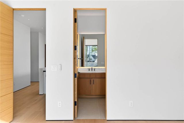 195 Pebble Trail, Alpharetta, GA 30009