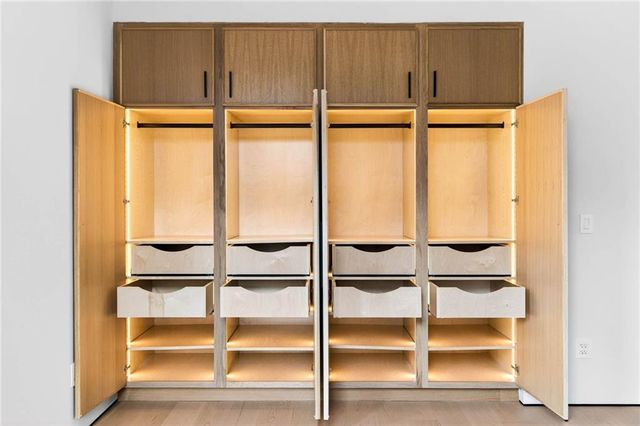 195 Pebble Trail, Alpharetta, GA 30009