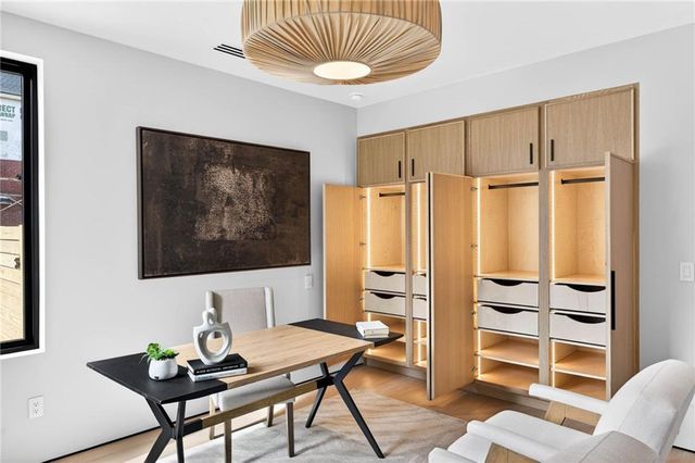 195 Pebble Trail, Alpharetta, GA 30009