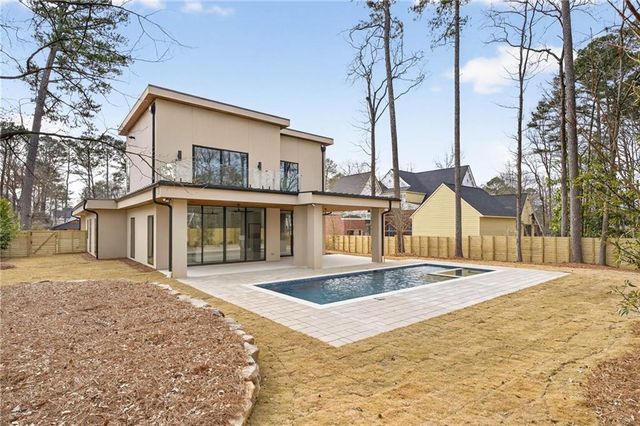 195 Pebble Trail, Alpharetta, GA 30009