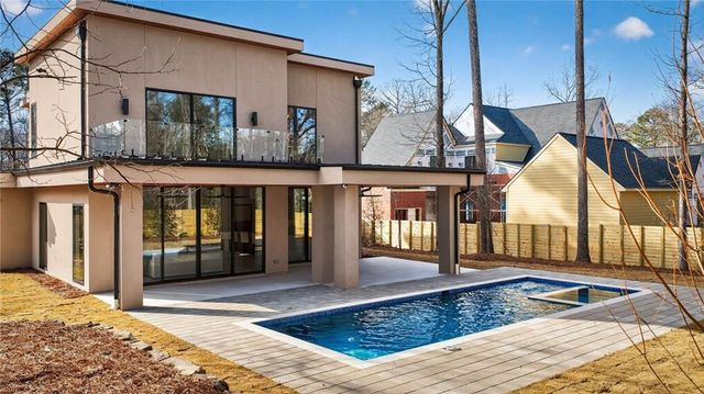 195 Pebble Trail, Alpharetta, GA 30009