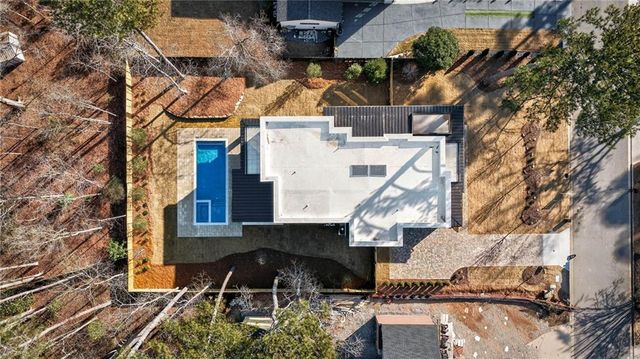 195 Pebble Trail, Alpharetta, GA 30009