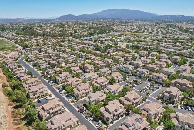 31167 Strawberry Tree Lane, Temecula, CA 92592