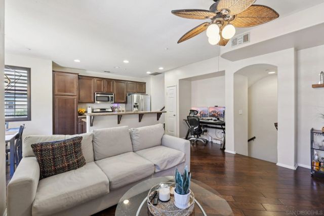 31167 Strawberry Tree Lane, Temecula, CA 92592