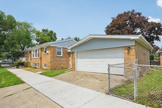 9157 S Union Avenue, Chicago, IL 60620