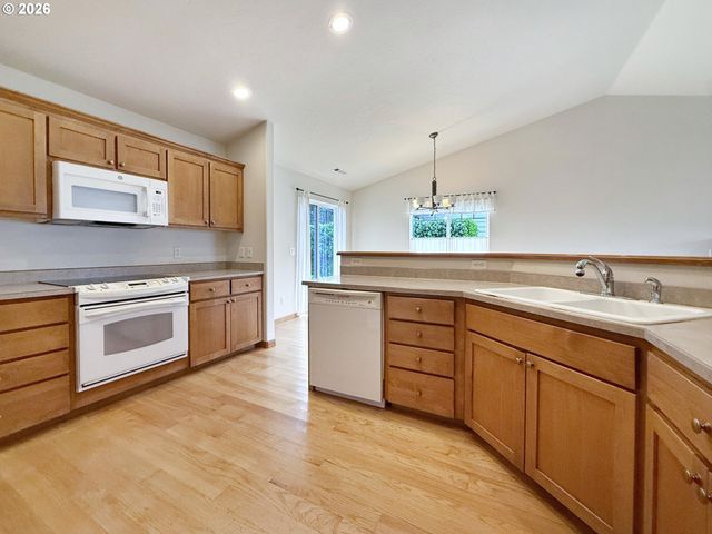 17186 S PASSLEY Rd, Brookings, OR 97415