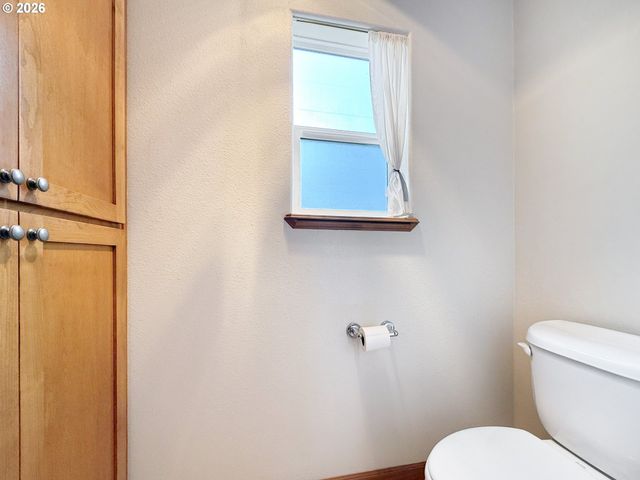 17186 S PASSLEY Rd, Brookings, OR 97415
