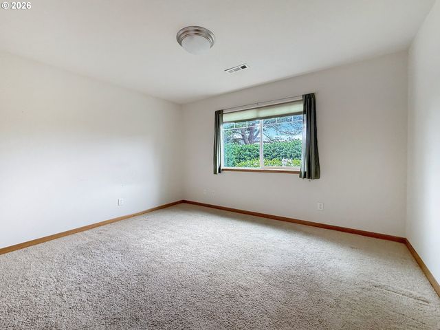 17186 S PASSLEY Rd, Brookings, OR 97415