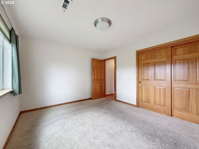 17186 S PASSLEY Rd, Brookings, OR 97415