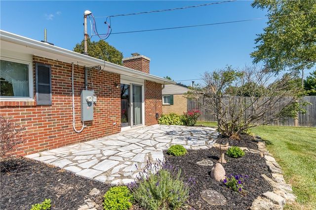 185 Katy Lane, Englewood, OH 45322