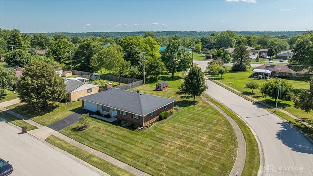 185 Katy Lane, Englewood, OH 45322