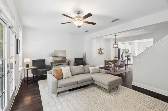 1027 Avery Park Dr, Smyrna, TN 37167
