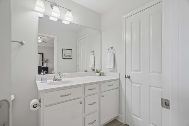 1027 Avery Park Dr, Smyrna, TN 37167