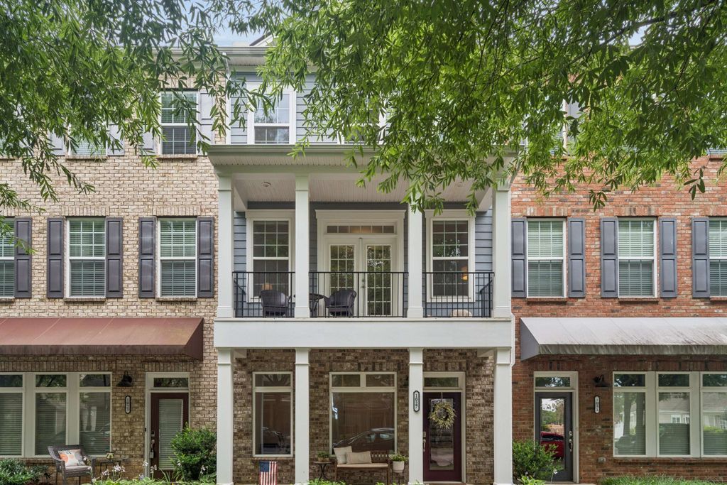 1027 Avery Park Dr, Smyrna, TN 37167