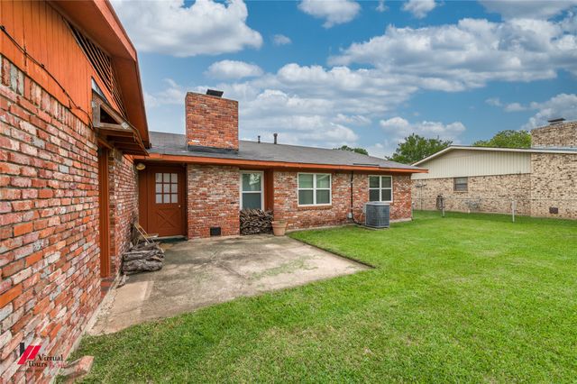 518 Yale Place, Bossier City, LA 71111