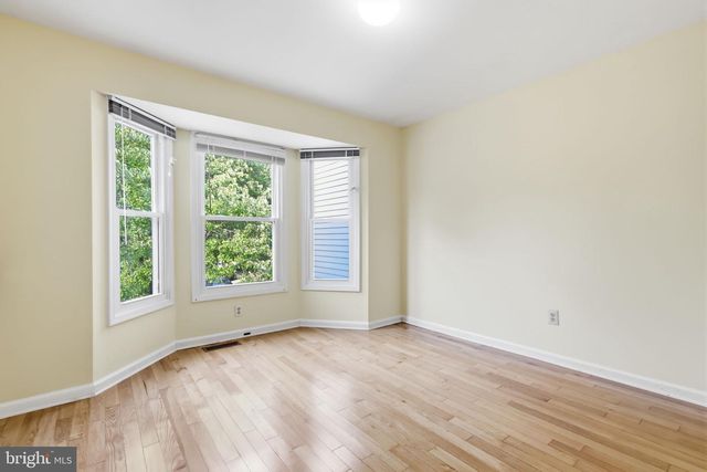 44 GAYLORD CT, Newtown, PA 18940