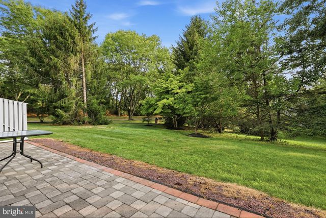 44 GAYLORD CT, Newtown, PA 18940