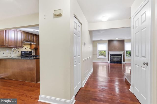 44 GAYLORD CT, Newtown, PA 18940