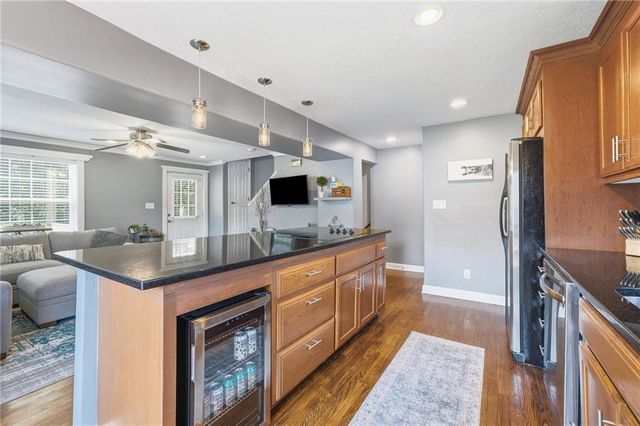 430 E 63rd Terrace, Kansas City, MO 64110