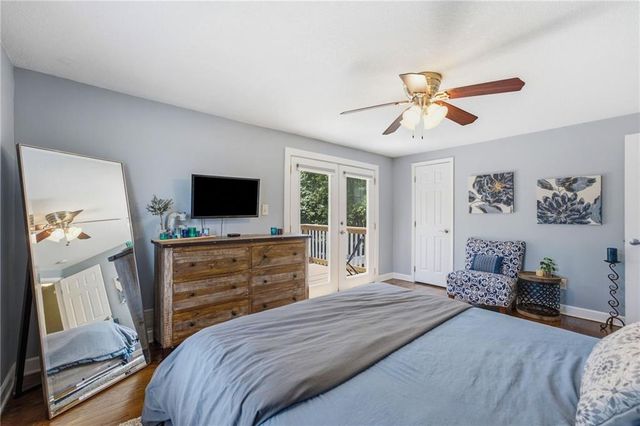 430 E 63rd Terrace, Kansas City, MO 64110