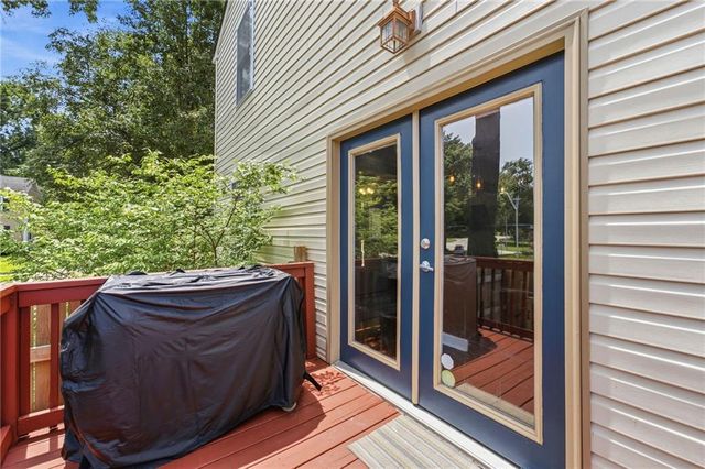 430 E 63rd Terrace, Kansas City, MO 64110