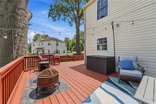430 E 63rd Terrace, Kansas City, MO 64110