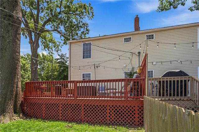 430 E 63rd Terrace, Kansas City, MO 64110