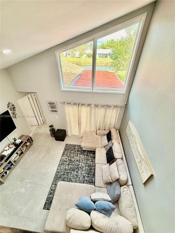 10625 NW 30th Pl 1, Sunrise, FL 33322