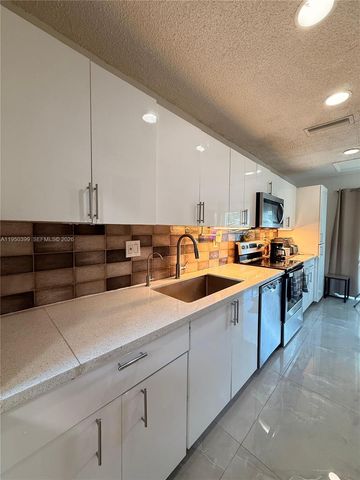 10625 NW 30th Pl 1, Sunrise, FL 33322