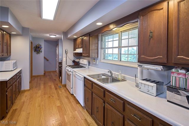 402 Highlawn Drive, Ripley, WV 25271