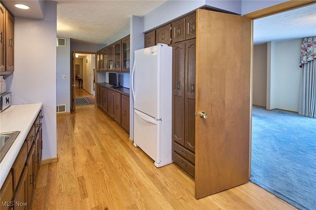 402 Highlawn Drive, Ripley, WV 25271