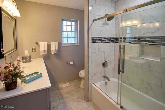 402 Highlawn Drive, Ripley, WV 25271