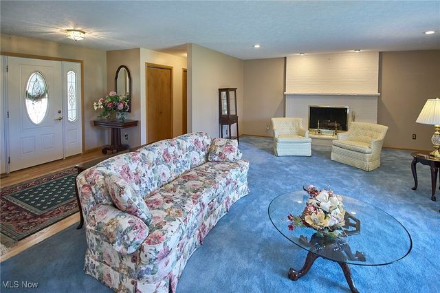 402 Highlawn Drive, Ripley, WV 25271