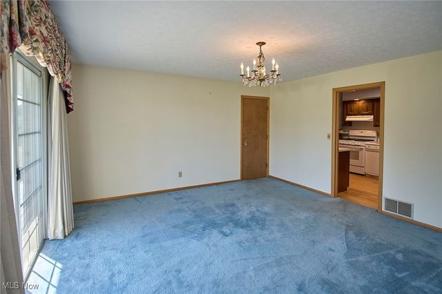 402 Highlawn Drive, Ripley, WV 25271