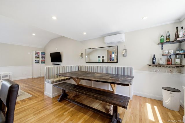 204 Violet Street, Massapequa Park, NY 11762