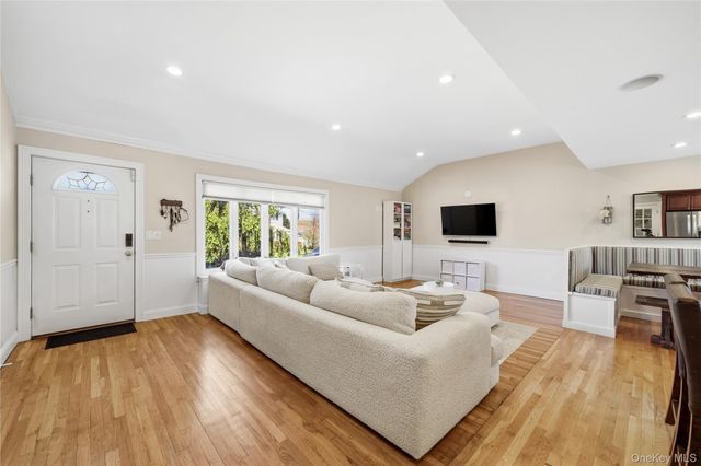 204 Violet Street, Massapequa Park, NY 11762