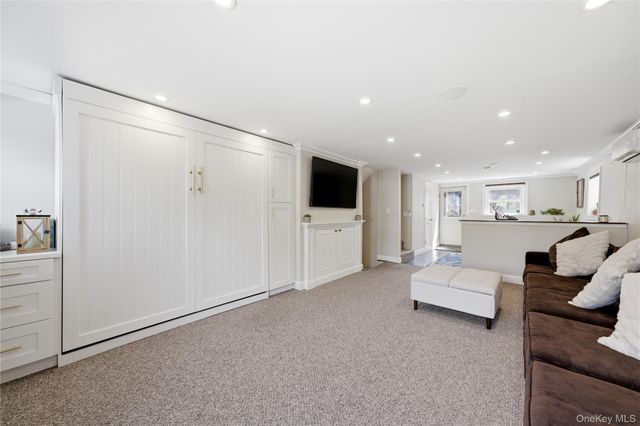 204 Violet Street, Massapequa Park, NY 11762