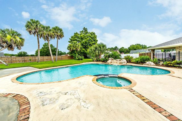 4011 Kerr Drive, Bourg, LA 70343