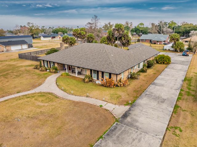 4011 Kerr Drive, Bourg, LA 70343