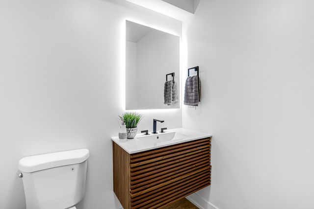 3801 Kirk Street, Skokie, IL 60076