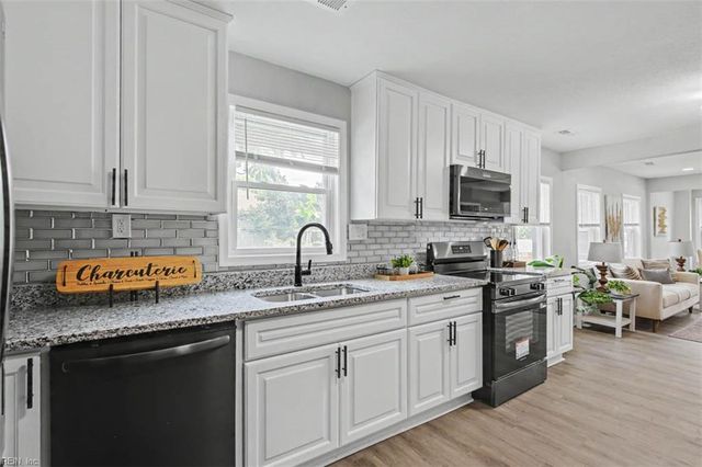 905 Butt ST, Chesapeake, VA 23324