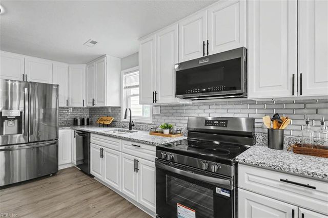 905 Butt ST, Chesapeake, VA 23324