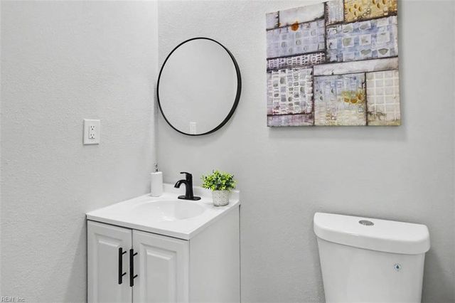 905 Butt ST, Chesapeake, VA 23324