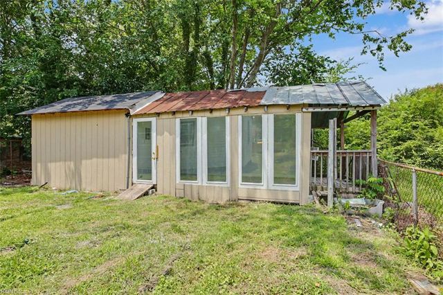 905 Butt ST, Chesapeake, VA 23324
