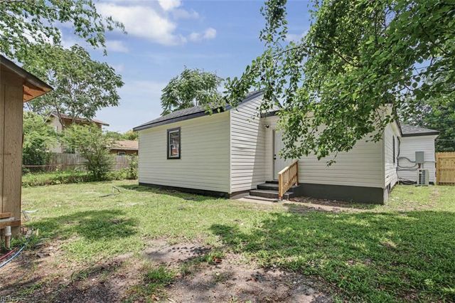 905 Butt ST, Chesapeake, VA 23324