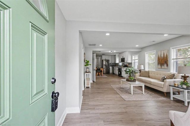 905 Butt ST, Chesapeake, VA 23324