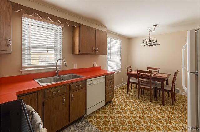 379 Orchard Drive, Tonawanda, NY 14223