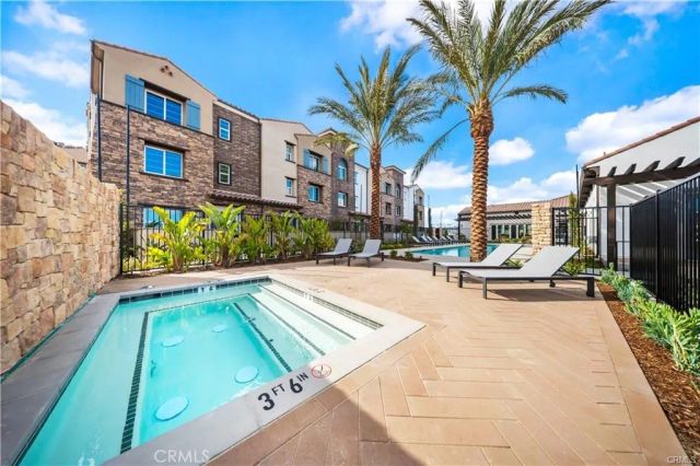 2855 Via Dolomito, Camarillo, CA 93012