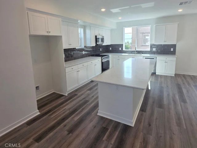 2855 Via Dolomito, Camarillo, CA 93012